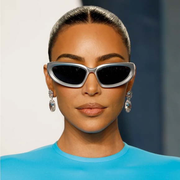 Balenciaga Women Silver Oval Sunglasses - Picture 8 of 9